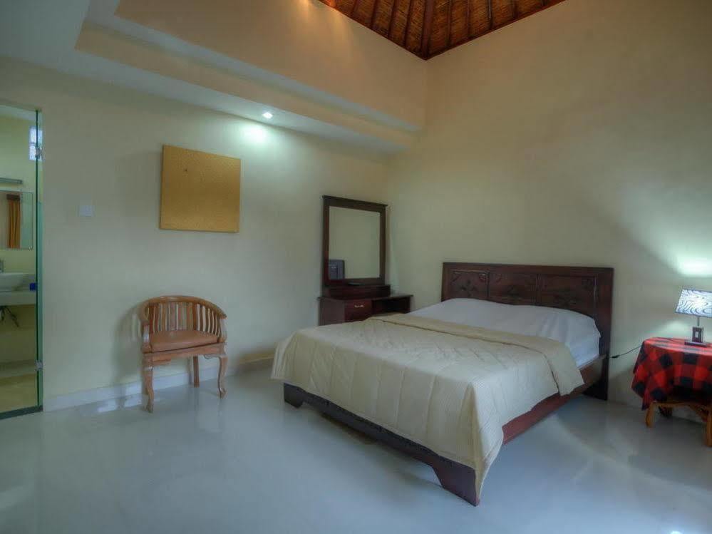 Kesumasari Beach Hotel Sanur Exteriör bild