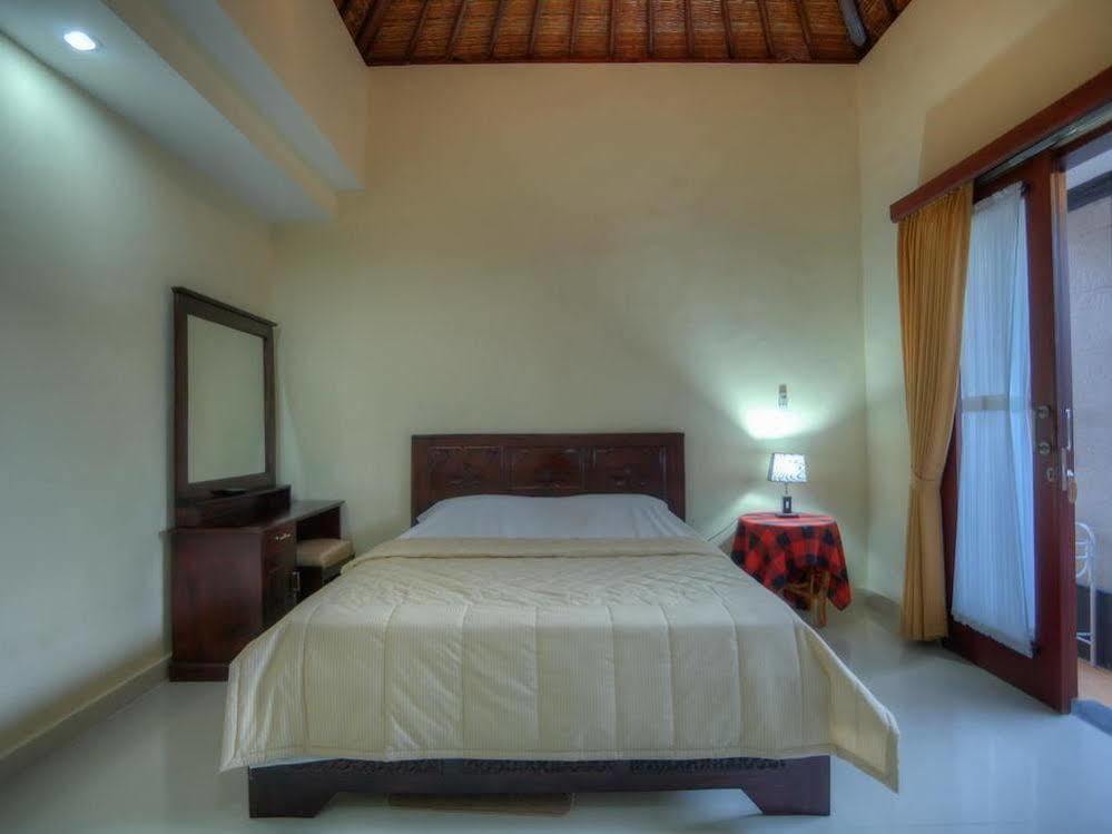 Kesumasari Beach Hotel Sanur Exteriör bild