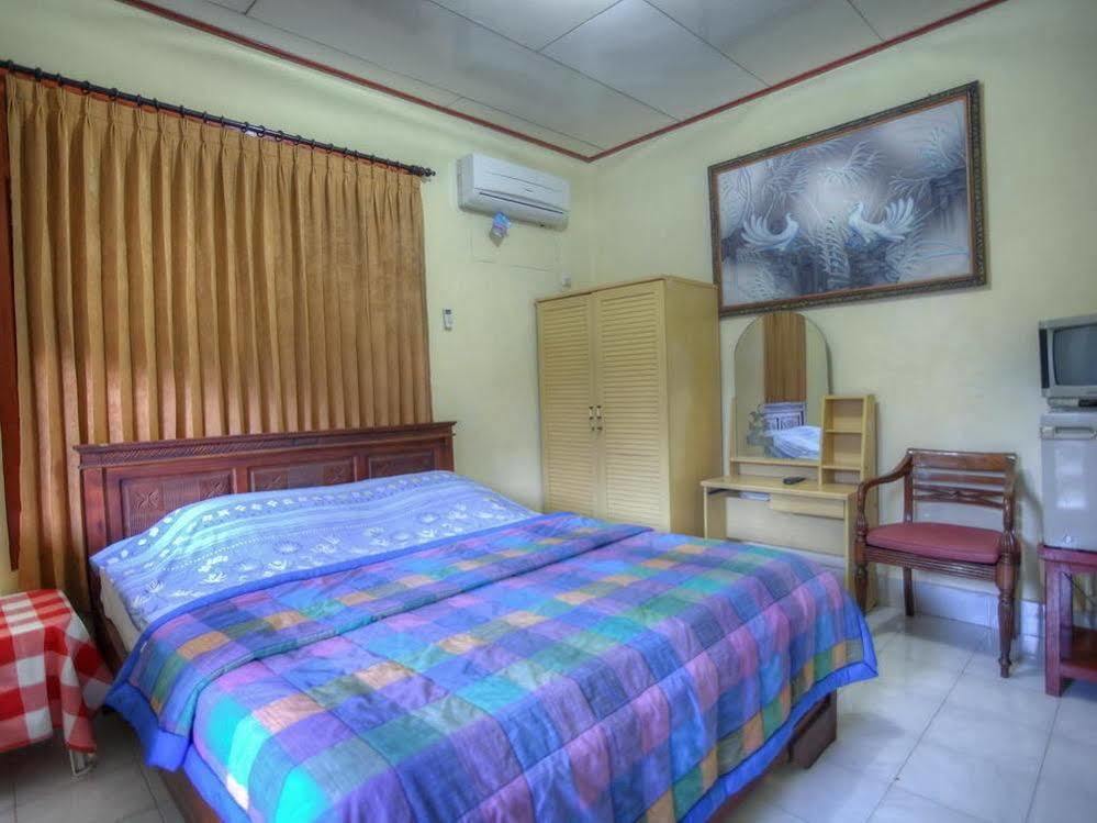 Kesumasari Beach Hotel Sanur Exteriör bild